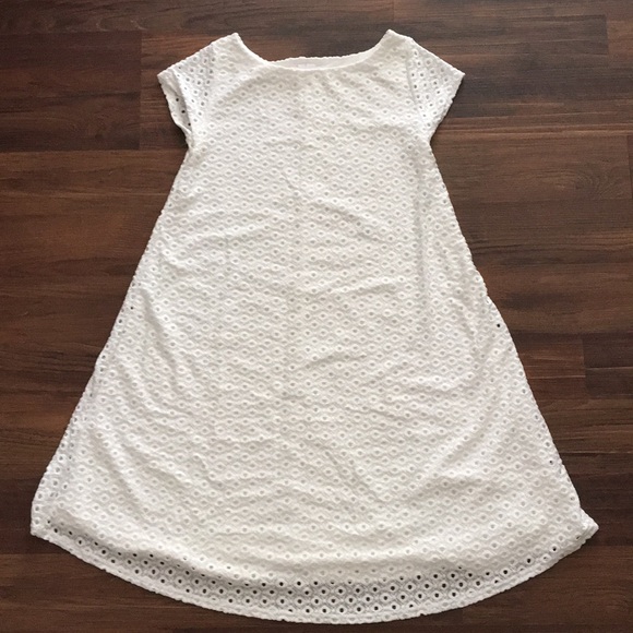 Ingrid and Isabel lace maternity swing dress - Picture 2 of 4